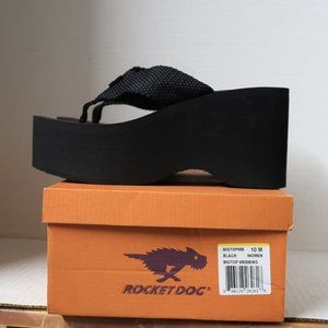 90s style Rocket Dog Big Top Platform Flip Flops